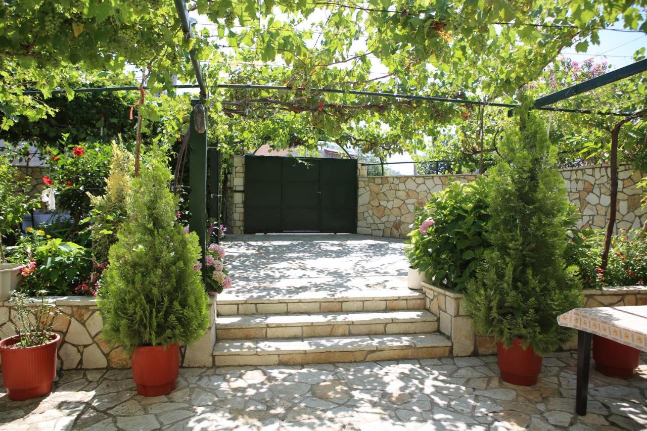 Ferienwohnung La Casa Di Nonna Qeparo Exterior foto