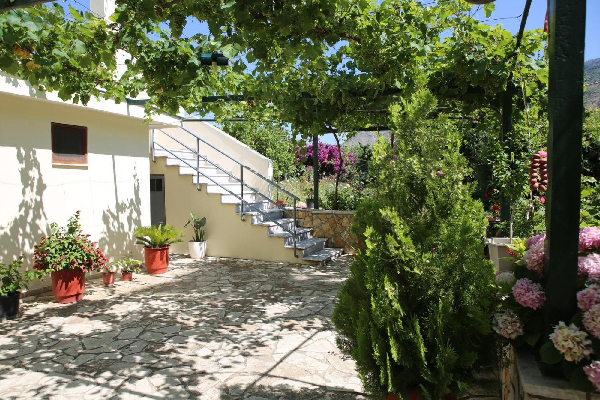 Ferienwohnung La Casa Di Nonna Qeparo Exterior foto