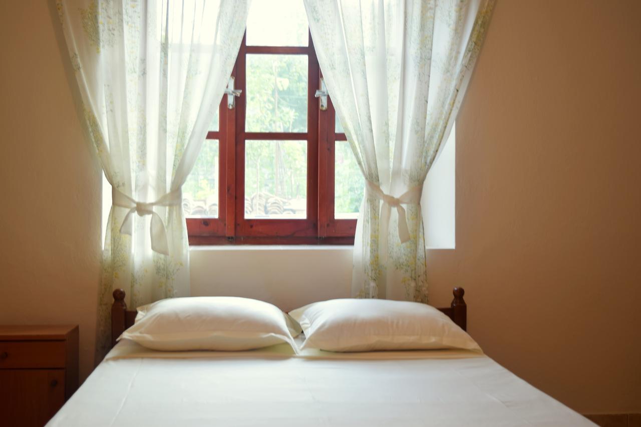 Ferienwohnung La Casa Di Nonna Qeparo Exterior foto