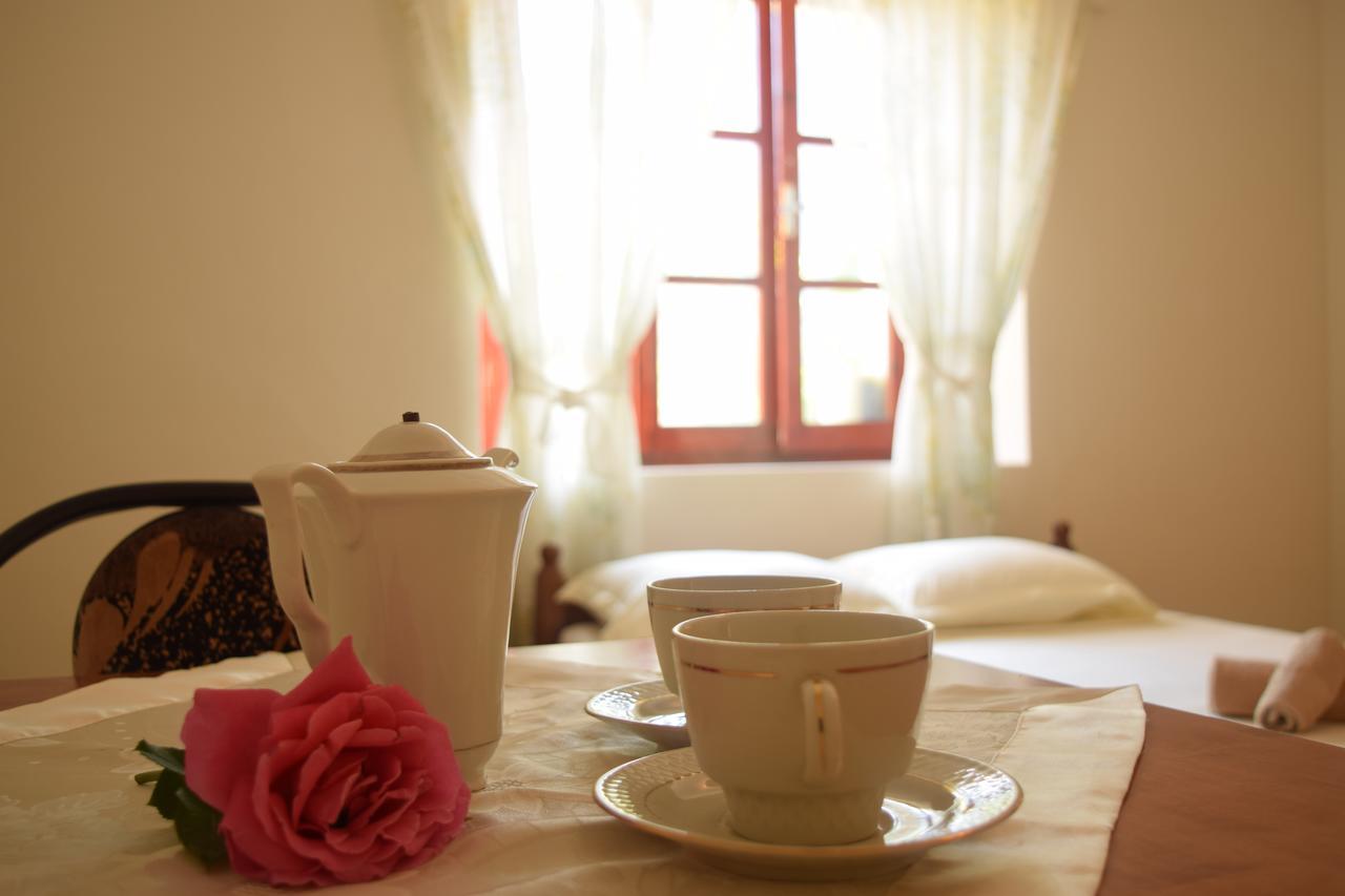 Ferienwohnung La Casa Di Nonna Qeparo Exterior foto