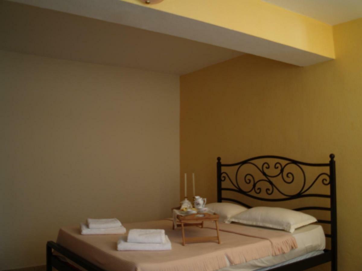 Ferienwohnung La Casa Di Nonna Qeparo Exterior foto